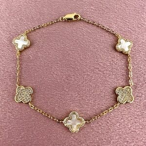 18K Gold Plated over 925 Sterling Silver Luxury Mother of Pearl Clover Bracelet